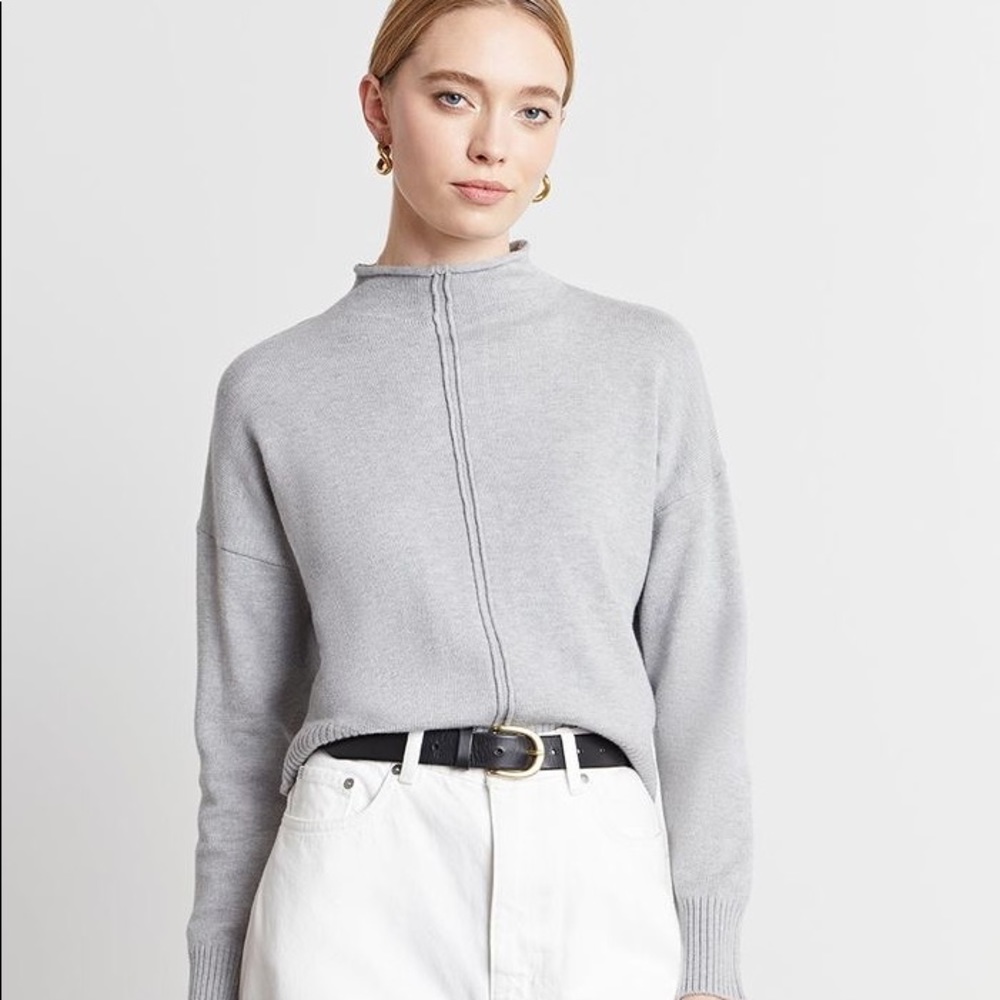 JAREE CENTER SEAM SWEATER